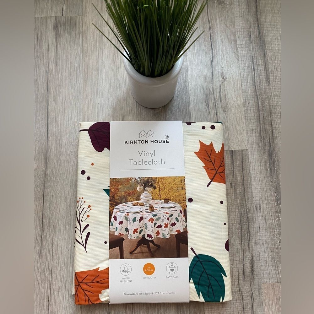 Kirkton House Vinyl 70” Round Tablecloth with Autumn Design
